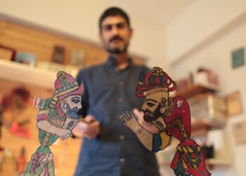 Gölgeye renk verilerek yaşatılan sanat: Karagöz-Hacivat