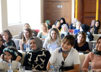 ‘Kadın sohbetleri’ projesi sağlık için bilgilendirdi