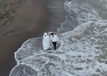 Sahil fotoğraf stüdyosuna dönüştü