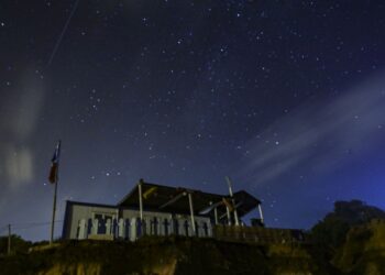 Perseid meteor yağmuru görsel şölen oluşturdu