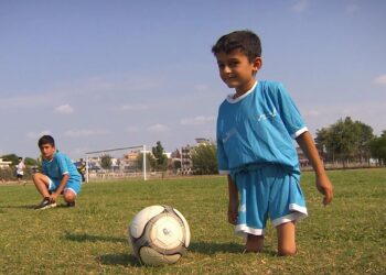 8 yaşındaki Muhammet protez bacaklarının takılacağı günü bekliyor