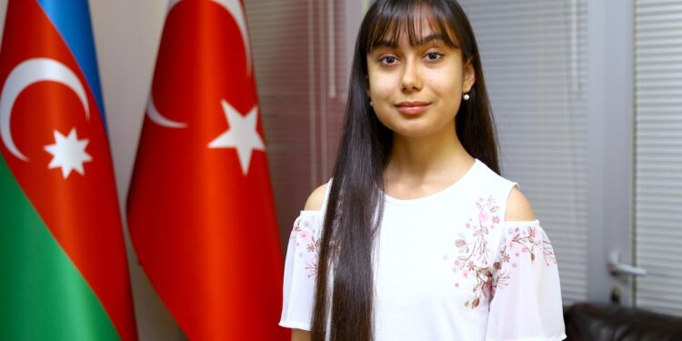 Azerbaycan birincisi Türkiye’de tıp okumayı seçti