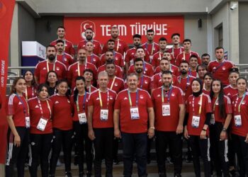 Kick boksta milli sporcular günü 6 madalyayla kapattı