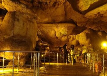 UNESCO listesinde… Serinlemek isteyenler bu mağaraya akın ediyor!