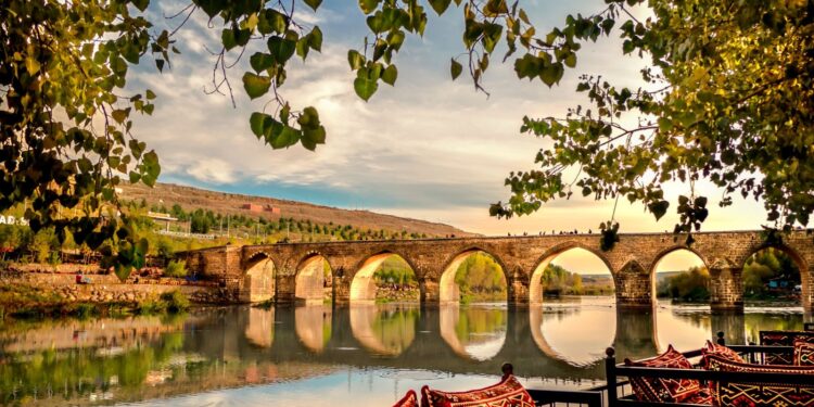 Diyarbakır’ın ‘Medeniyetler Kenti’ olduğu tescillendi