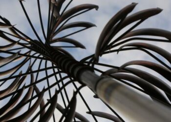 7 yıldır kinetik heykeller yapıyor