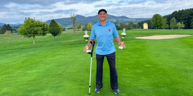 Milli golfçü Mehmet Kazan, Çekya’dan kupalarla döndü