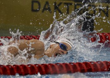 Milli yüzücü Batuhan Filiz’den gümüş madalya