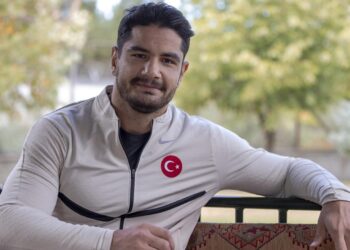 Taha Akgül üçüncü dünya şampiyonluğu için mindere çıkacak