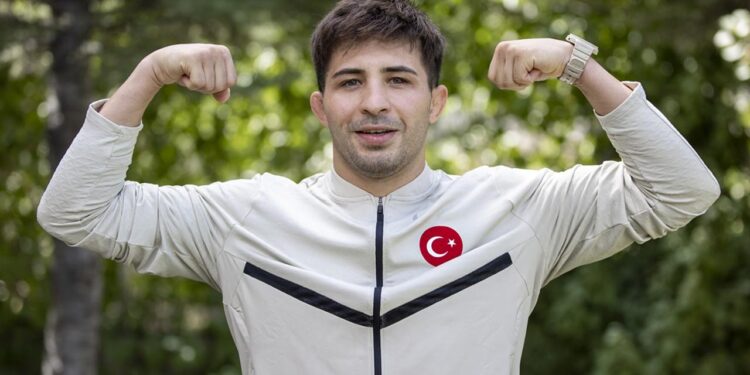 Milli güreşçi Süleyman Atlı’nın hayali “dünya şampiyonluğu kemeri”