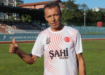41 yıldır koşan master milli atlet Balkan Şampiyonası’na hazırlanıyor