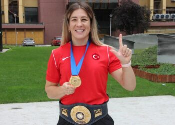 İlklerin güreşçisi Yasemin Adar Yiğit’ten kadınlara mesaj