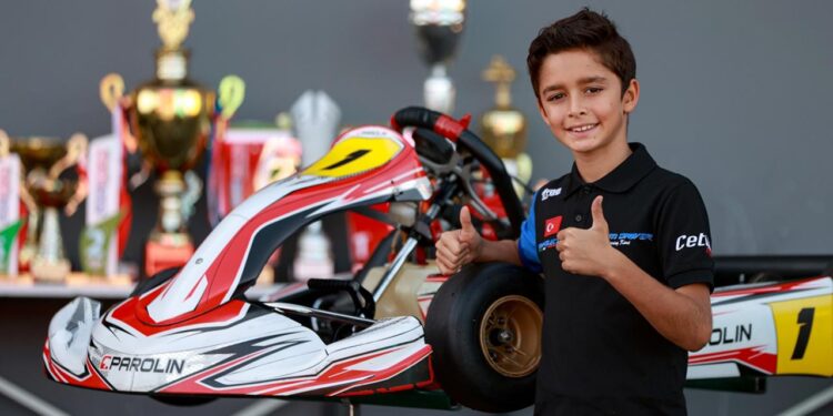 10 yaşında 30 kupa sahibi İskender’in hayali Formula 1