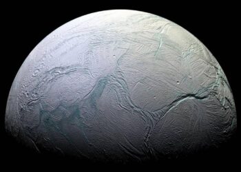 Dünya dışı yaşam arayışında hedef Satürn’ün Enceladus uydusu