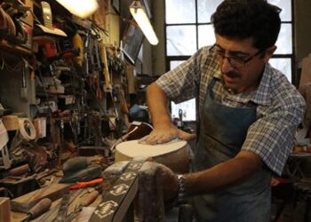 UNESCO ödüllü babasının izinden gidiyor