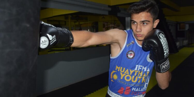 60 madalyalı genç sporcu gözü dünya şampiyonluğunda