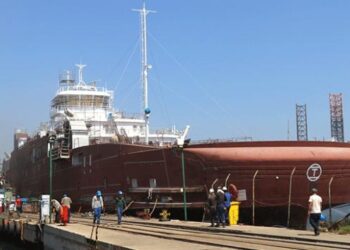 Türk tersanelerinde üretilen elektrikli gemiler dünya denizlerine açılacak