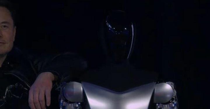 Elon Musk, Tesla’nın insansı robotunu tanıttı: “Medeniyetin köklü bir dönüşümü”