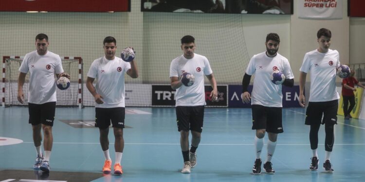 A Milli Erkek Hentbol Takımı Avrupa Şampiyonası’na katılmayı hedefliyor