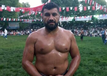 Muğla’nın faal tek başpehlivanı Ali Yanatma’nın er meydanı inadı