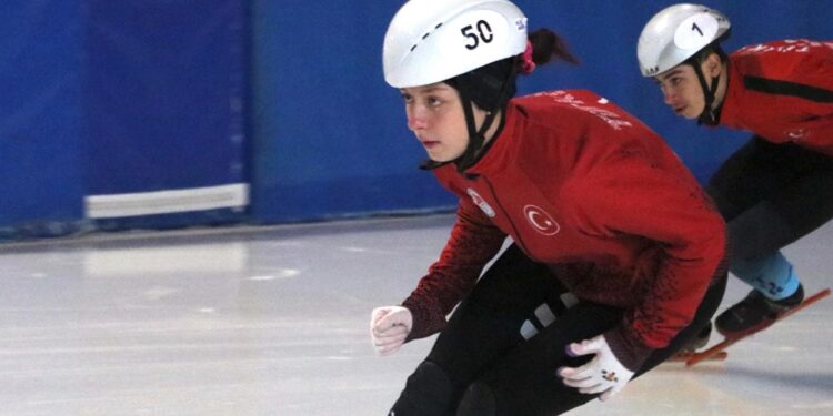 Rekortmen sporcu Derya Karadağ’ın hedefi Avrupa