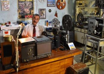 Kerküklü sinema tutkunu evini müzeye çevirdi