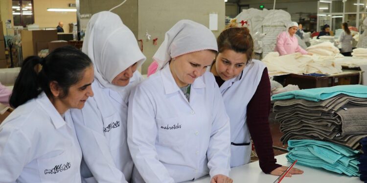 İş gücü programlarına kadın ilgisi