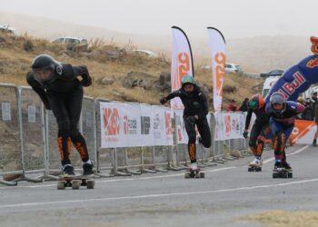 Dünya İniş Kaykay ve Hız Kayağı Şampiyonası Hasan Dağı’nda başladı