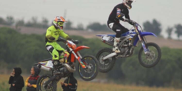 Balkan Motosiklet Birliği Avrupa Motokros Şampiyonası yarışları Balıkesir’de başladı