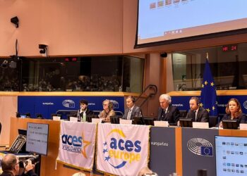 Ekrem Yüce milyonlara Brüksel’den seslendi: Sakarya 1 yılda iki gurur yaşadı