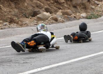 Dünya İniş Kaykay ve Hız Kızağı sporcularından Hasan Dağı Pisti’ne övgü