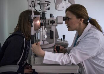 Binlerce bebek ve çocuğun görme kusurları erken teşhis edildi