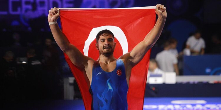 Taha Akgül kariyerini zirvede noktalamak istiyor