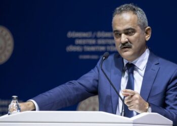 Bakan Özer, Öğrenci-Öğretmen Destek Sistemi’nin hayata geçtiğini bildirdi