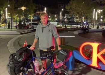 Bisikletle 36 ülke gezdi… O ilimize ulaştı!