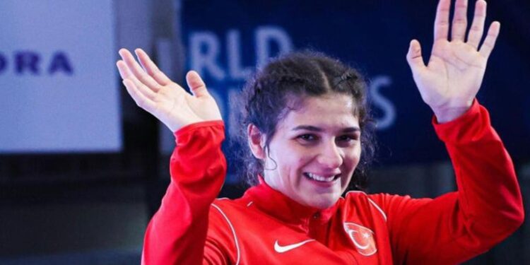 Güreşte dünya şampiyonasında 4 yıl sonra Nesrin Baş ile gelen altın