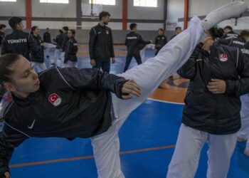 Genç milli karateciler Dünya Şampiyonası’na hazırlanıyor