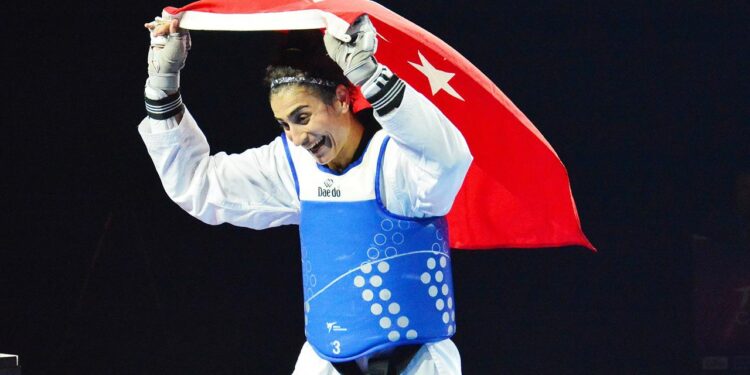 Milli sporcu Hatice Kübra İlgün’den bronz madalya