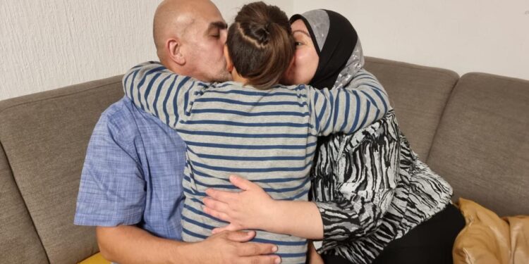 Almanya’da Aile Ataşelikleri devrede: Yüzlerce çocuk, ailesine kavuştu