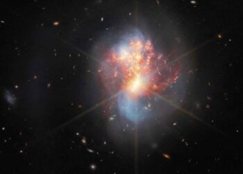 James Webb’den nefes kesen kare: Çarpışan galaksiler görüntülendi