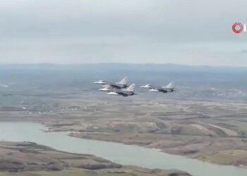 F-16’lar Edirne’de selamlama uçuşu yaptı
