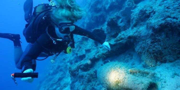 Antalya kıyılarında bulunan 14 gemi batığı su altı arkeologlarını heyecanlandırdı