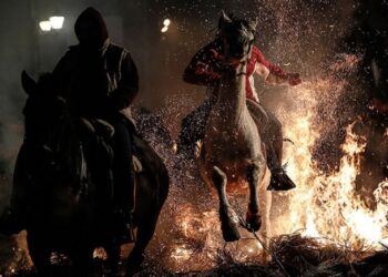 Beş asırlık İspanyol geleneği: Atlar ve ateş