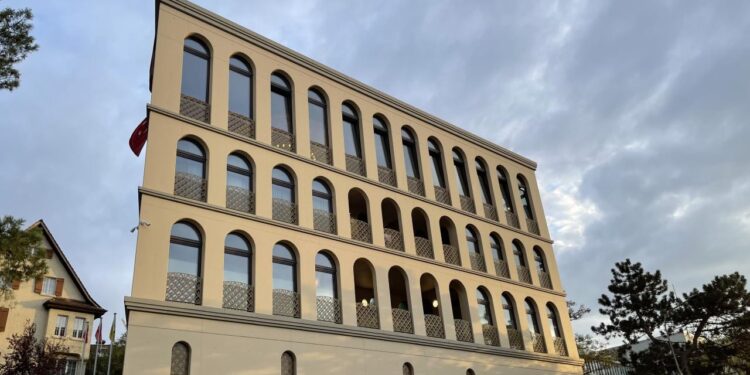 İsviçre’de Anadolu Okuma Evi ve Yeni Aksa Camisi açıldı