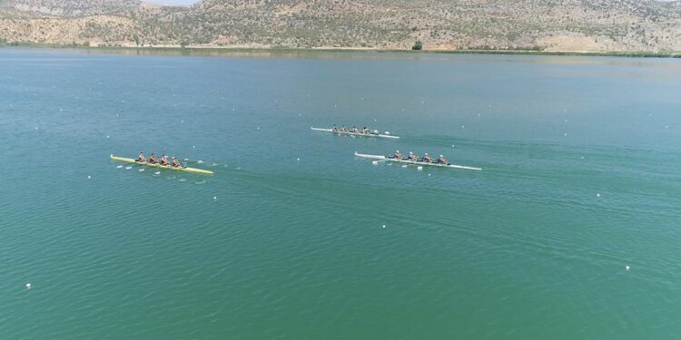 Türkiye’nin ilk kürek maratonu Adıyaman’da