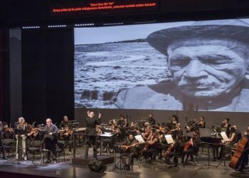 Antalya’da Aşık Veysel’i anmak için ‘Dostlar Beni Hatırlasın’ konseri