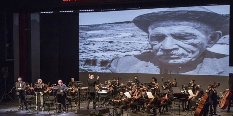 Antalya’da Aşık Veysel’i anmak için ‘Dostlar Beni Hatırlasın’ konseri