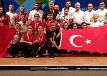 Genç halterciler Avrupa Şampiyonası’na damga vurdu