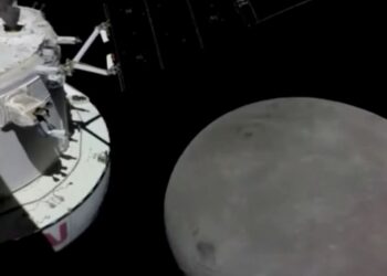 NASA’nın kapsülü Ay’a ulaştı