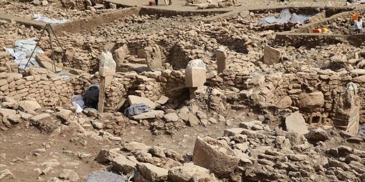 Akdeniz Arkeoloji Turizmi Fuarı Karahantepe’yi özel ödüle değer buldu